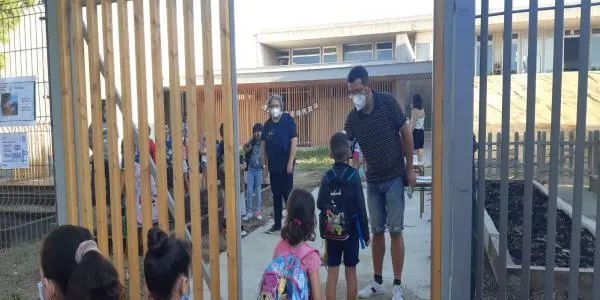 Centenars d'alumnes d'Altafulla han iniciat aquest dilluns el curs escolar a les dues escoles de la vila i a l'Institut