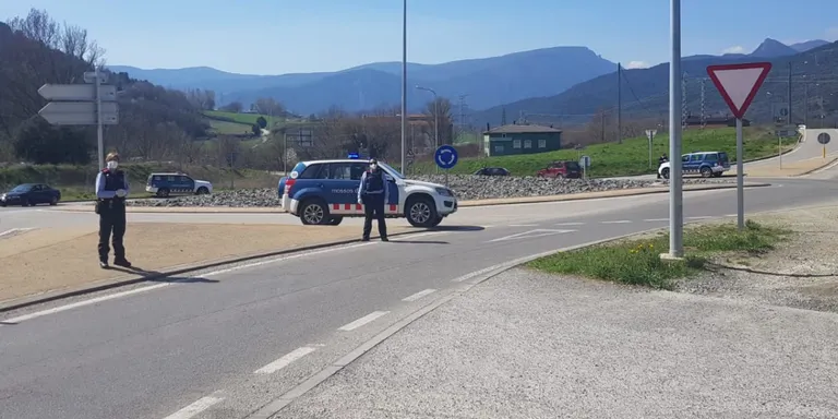Els Mossos d'Esquadra efectuaran 350 controls per vigilar que es compleixen les restriccions de mobilitat