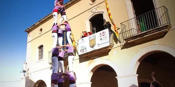 Els Castellers d’Altafulla sumen una nova clàssica de 7 a la Diada de Sant Jordi