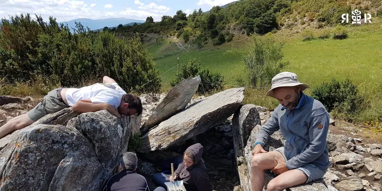 Comença la darrera campanya arqueològica al Dolmen de la Llosa