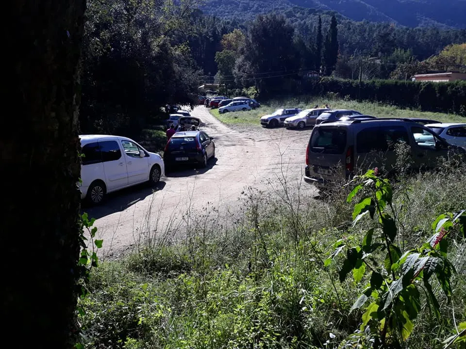Els veïns de Sant Pere de Riu alerten de la gran afluència de persones al Montnegre i d'episodis d'incivisme