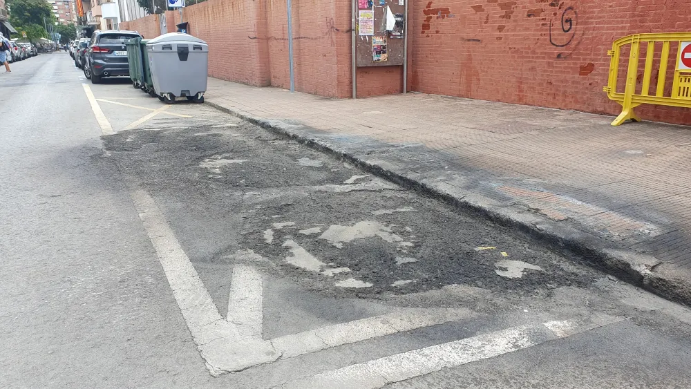 La Policia Local investiga els darrers fets de crema de contenidors al centre de Pineda