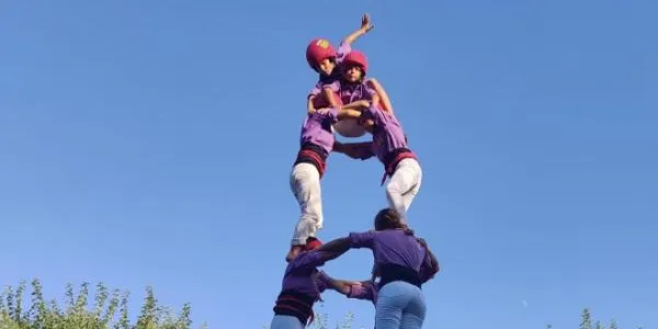 Els Castellers d’Altafulla compleixen els objectius amb els castells de sis en la Diada d’Estiu