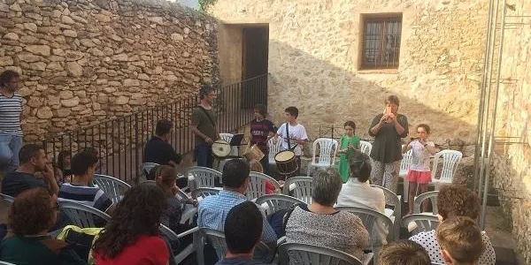 Els Castellers d’Altafulla clouen un cap de setmana ple d’activitats en el marc del seu 45è aniversari