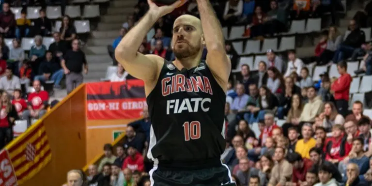 El Bàsquet Girona aixeca cap i guanya davant el Casademont Zaragoza