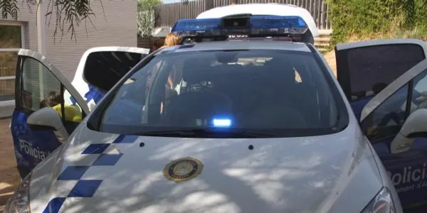 Un policia podrà seguir d'agent tot i haver estat condemnat a no fer-ho per agredir a un detingut quan exercia a Altafulla