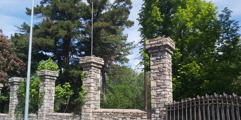 Compromís X La Seu denuncia la retirada de tanques a l'antic càmping En Valira