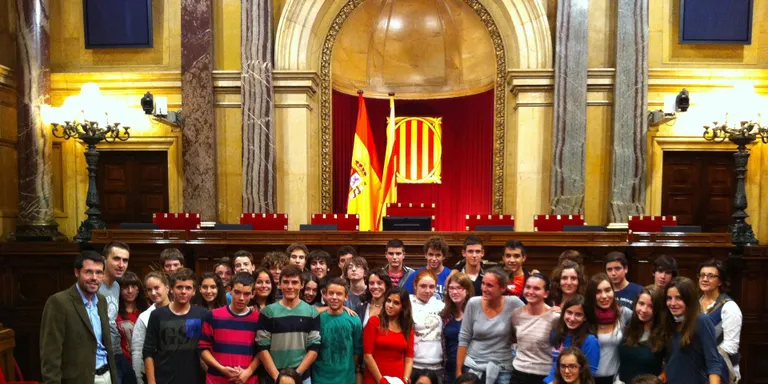 Alumnes de La Salle de la Seu visiten el Parlament amb Albert Batalla
