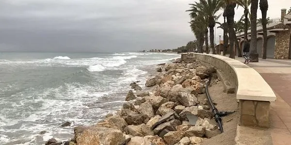 L’Ajuntament de Roda de Berà demana a Costes la urgent regeneració de la sorra del tram nord de la platja Llarga