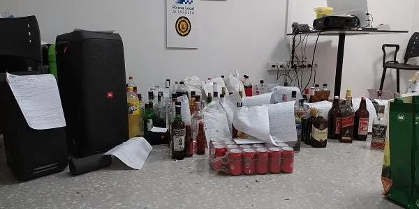 Altafulla viu un nou cap de setmana de botellots al Vinyet i el pàrquing del Roquissar