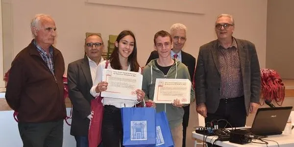 Anna Flores guanya el XIII Premi de Recerca de Batxillerat Sinibald de Mas