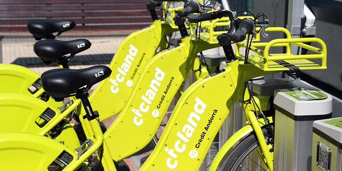 Garantit el servei de bicicleta elèctrica compartida als usuaris i abonats d'Andorra