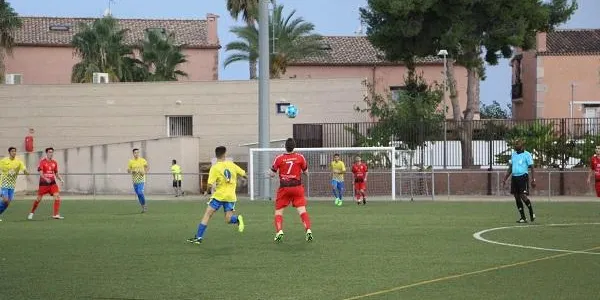 Un combatent Creixell es queda sense premi a Cambrils (5-4)