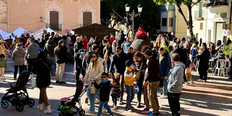 El Mercat de Nadal ha marcat l'inici de les festes a Torredembarra