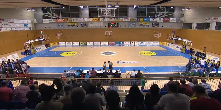 El Cadí La Seu perd amb l'Snatt's Femení Sant Adrià (62-69)