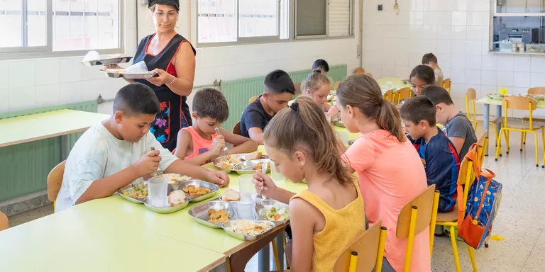 L’Ajuntament de Constantí manté el servei de menjador escolar durant les vacances d’estiu