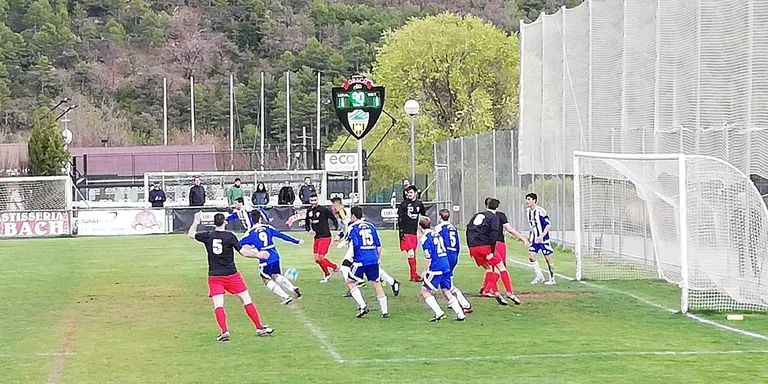 Penúltima jornada a les lligues territorials de futbol