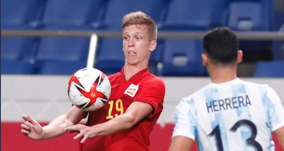 Espanya empata el duel contra Argentina (1-1) però és suficient per passar a quarts
