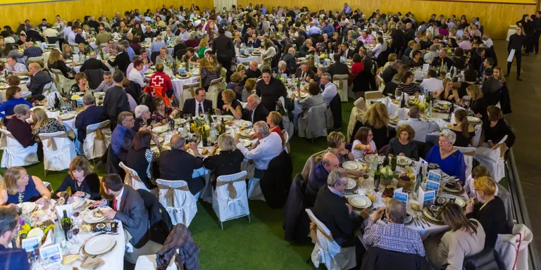La 24a Festa del Trinxat torna a omplir el Poliesportiu de Puigcerdà