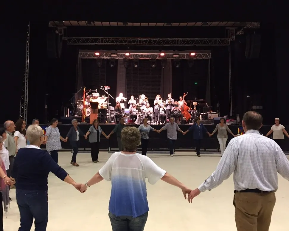 Organitzen a Solsona una xerrada-col·loqui sobre el present i el futur de les sardanes
