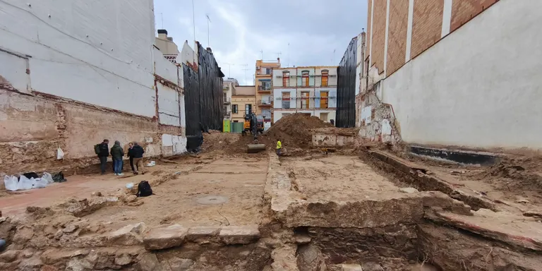Localitzen restes arqueològiques a l’obra de Can Saurí, al passeig Xifré