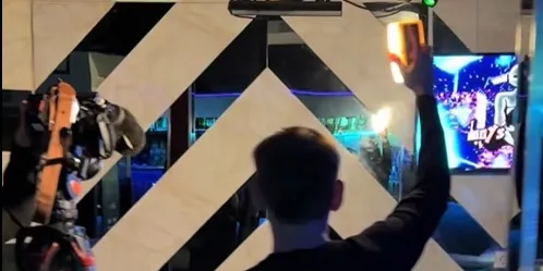 La discoteca Jonnhy’s ha estat escenari del rodatge d'un documental sobre la sèrie 'La mesías', dels Javis