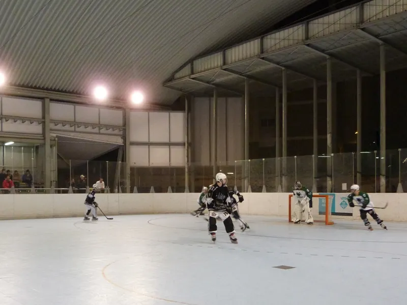 Partit vibrant el que es va viure a la pista Francesc Calvo entre Cent Patins i Jujol