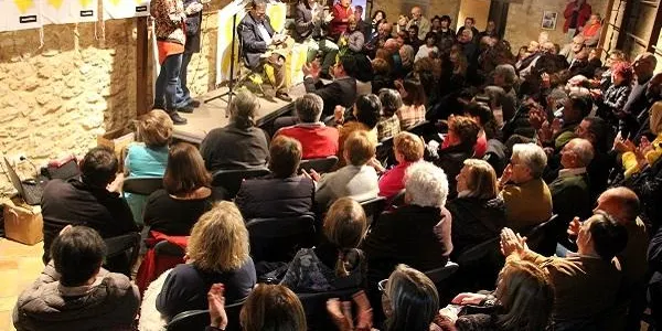 El Museu d’Altafulla queda petit en la presentació del llibre d’Hèctor López Bofill, ‘Sobre la República Catalana’