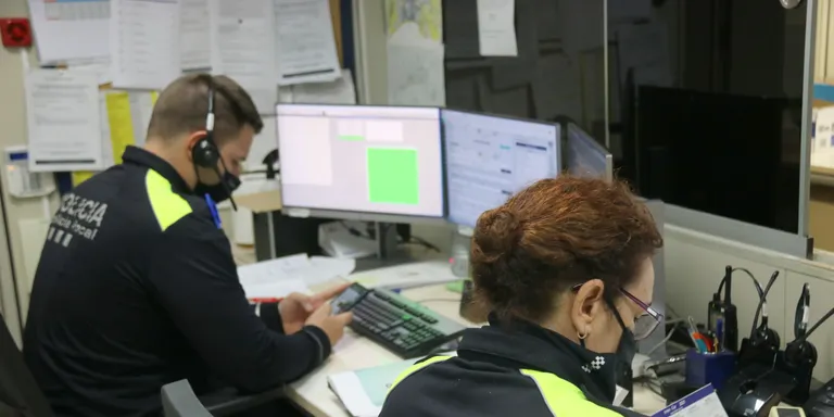 Blanes estrena un sistema d'avís d'emergència per a negocis de la ciutat, que els connecta directament amb la Policia