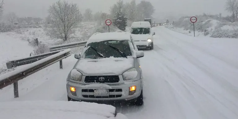 El Govern activa 122 màquines llevaneus per a casos de nevades o glaçades a les carreteres