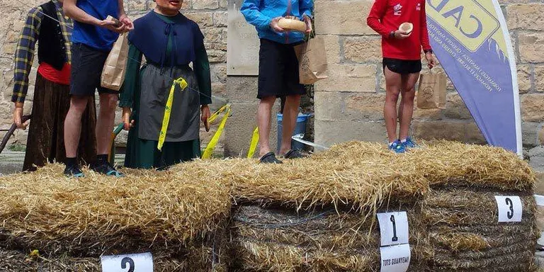 Josep Cuadrat i Aida Fornieles guanyen la Volta Peramola, primera prova del Cadí Circuit Fer
