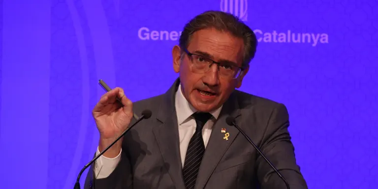 Giró diu que portarà els pressupostos al Parlament a mitjans d'octubre i que no preveu "cap escenari" sense la CUP