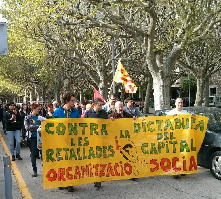 Una setantena de persones es manifesten a la Seu amb motiu de l'1 de Maig