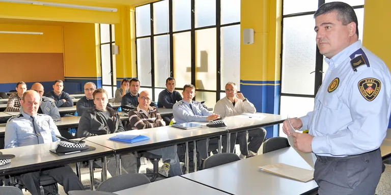La Seu acull el primer curs de formació policial fora de l'ISCP