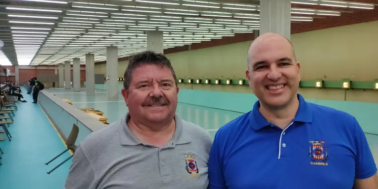 Els tiradors Joan Pallarés i Jordi Balañà queden cinquens al Trofeu Generalitat de Pistola d’Aire