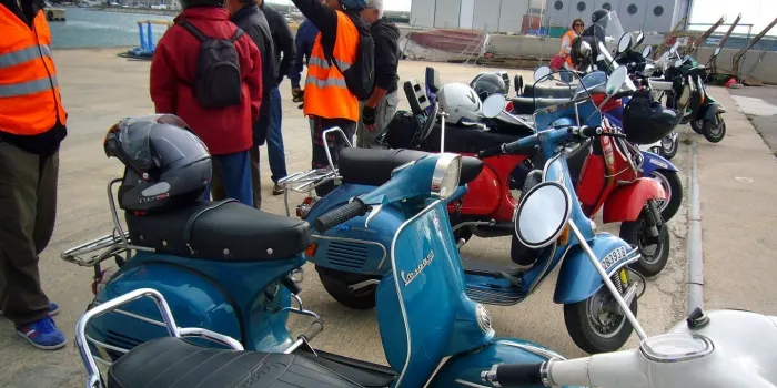 La secció Vesparenys de l’Ateneu organitza una sortida amb vespa per la costa del Montseny