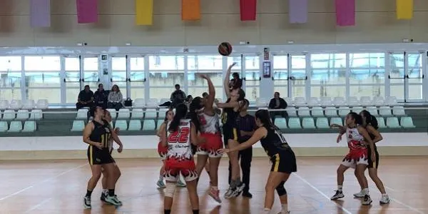 El CB Altafulla – BBG remunta al Bàsquet Cunit per optar a la tercera posició en l’últim jornada de la primera fase (45-34)