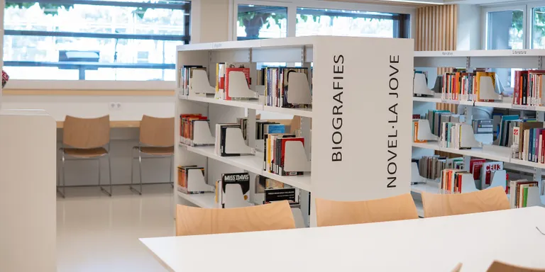 Activitat 'La Mirada de Picasso' a la biblioteca de Poblenou