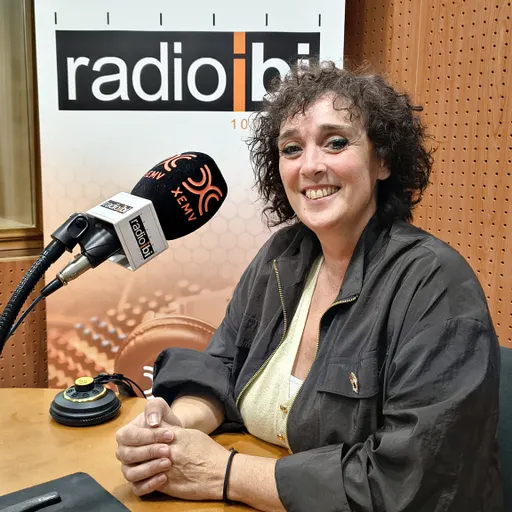 ASOCIACIÓN ESPAÑOLA CONTRA EL CÁNCER DE IBI - CARMEN VILLAR, VICEPRESIDENTA - 21 OCTUBRE