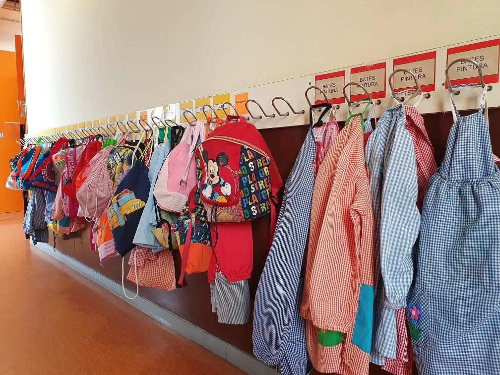 Les famílies, afectades per la pujada de preus del material escolar