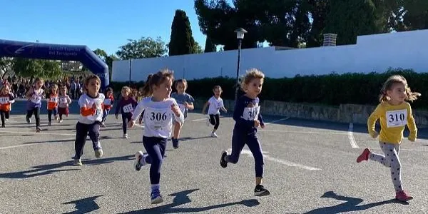 El 13è Cros del Roquissar d’Altafulla esdevé una jornada d’esport i atletisme d’èxit amb més de 600 participants