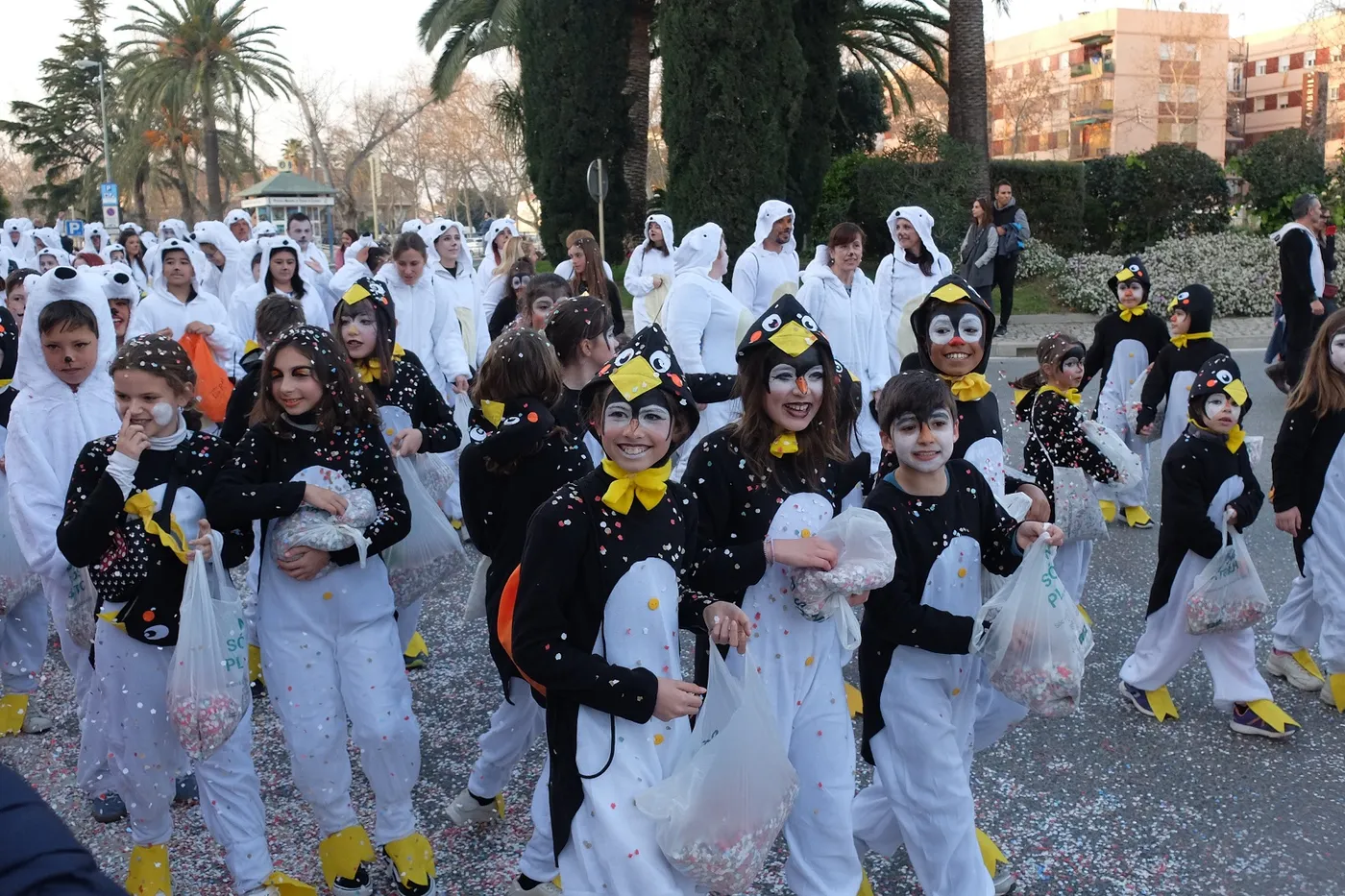 Cambrils ja ho té tot a punt per gaudir de la disbauxa del Carnaval