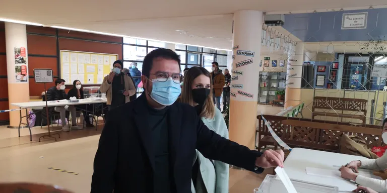 Pere Aragonès fa una crida a votar i "ompir les urnes"