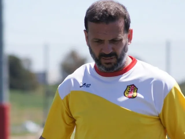 Mario Fernández ha deixat d'entrenar el primer equip del Veinti / Arxiu