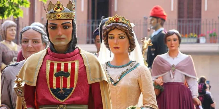 Els Gegants de Pineda participen aquest dissabte a la trobada comarcal a Sant Adrià