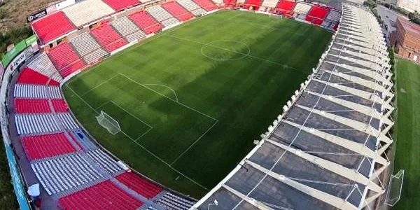 El CE Altafulla vestirà de groc-i-negre la graderia del Nàstic en el partit de Supercopa Catalunya