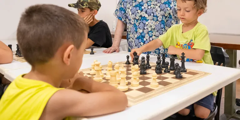 El Club d’Escacs Constantí donarà continuïtat a les classes per a infants