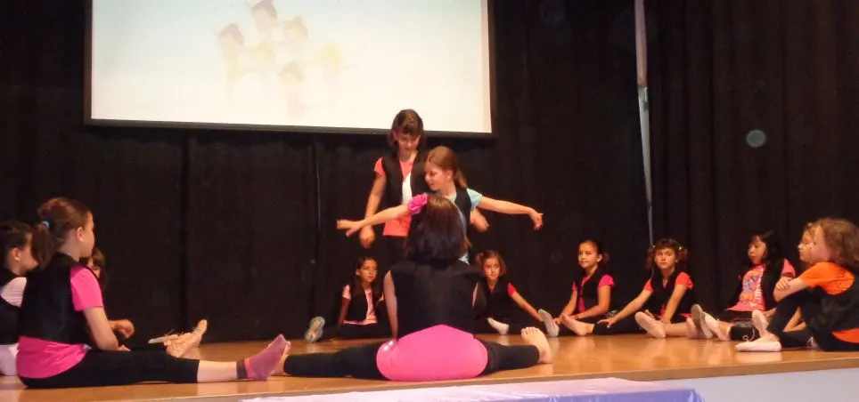 Escola Pau Claris - Teatre 2015