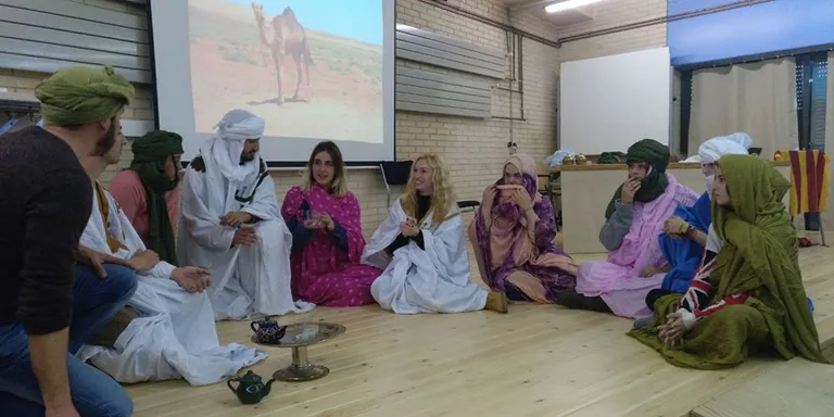 Alumnes de l'Institut Joan Coromines aprofundeixen en el conflicte sahrauí