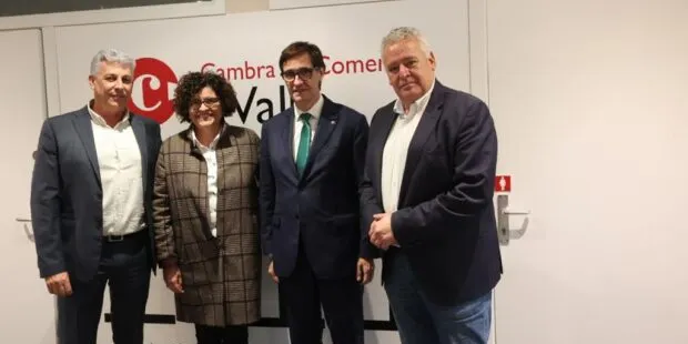 Salvador Illa visita la Cambra de Comerç de Valls
